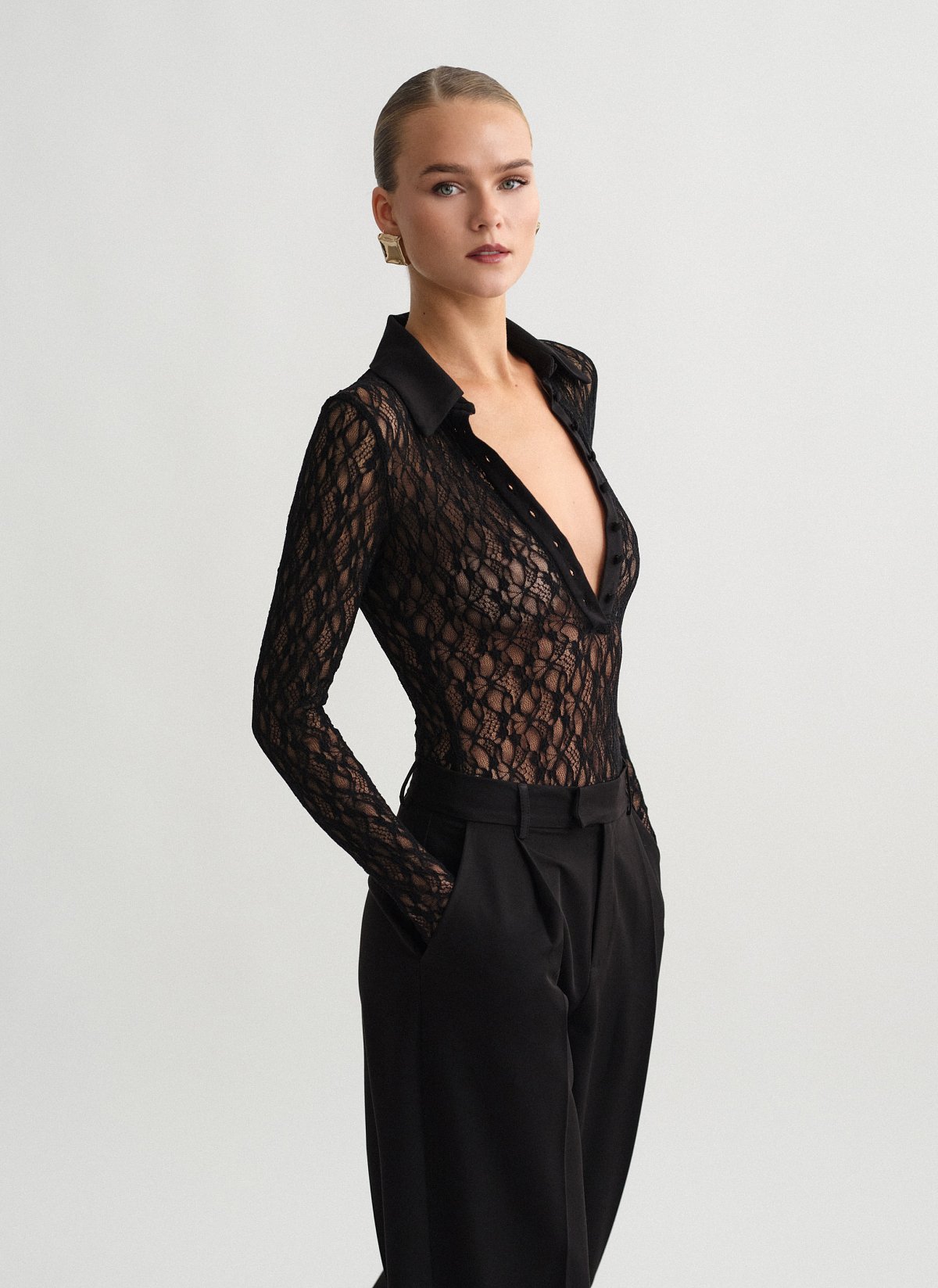 Lace longsleeve bodysuit with collar-6