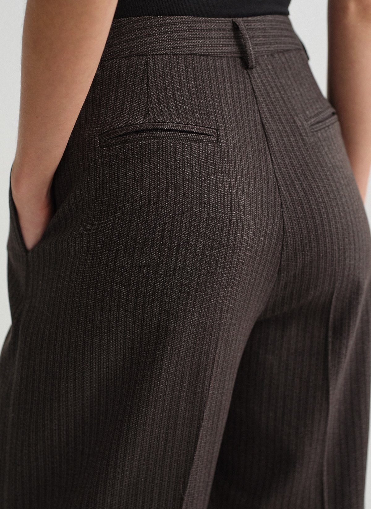 Γυναικείο ριγέ υφασμάτινο παντελόνι με πλεκτή υφή