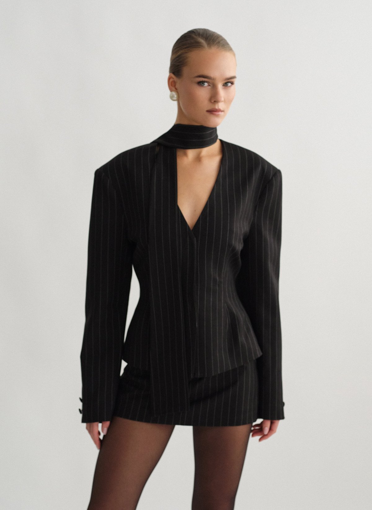 Fitted striped blazer-14