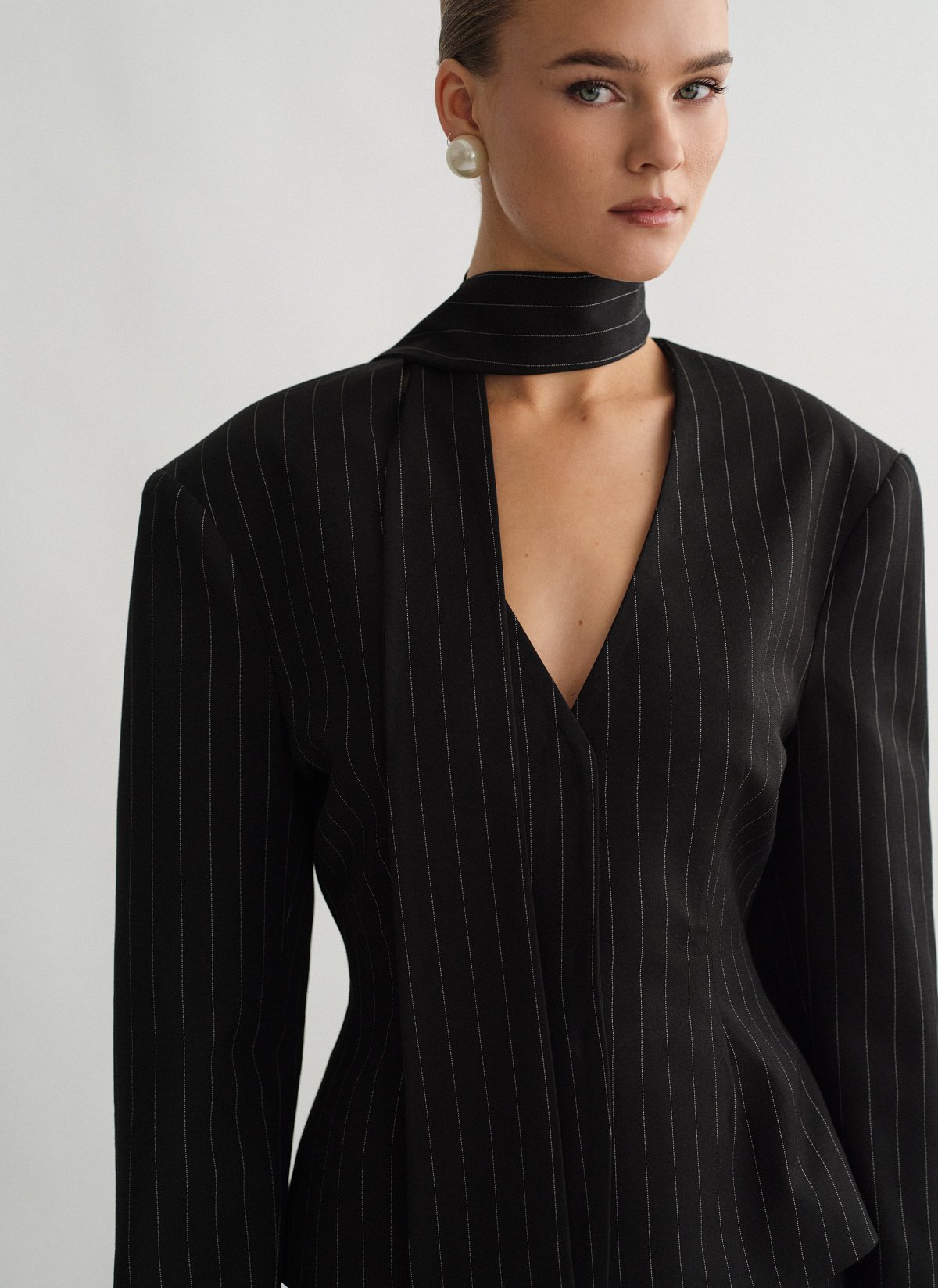 Fitted striped blazer-13