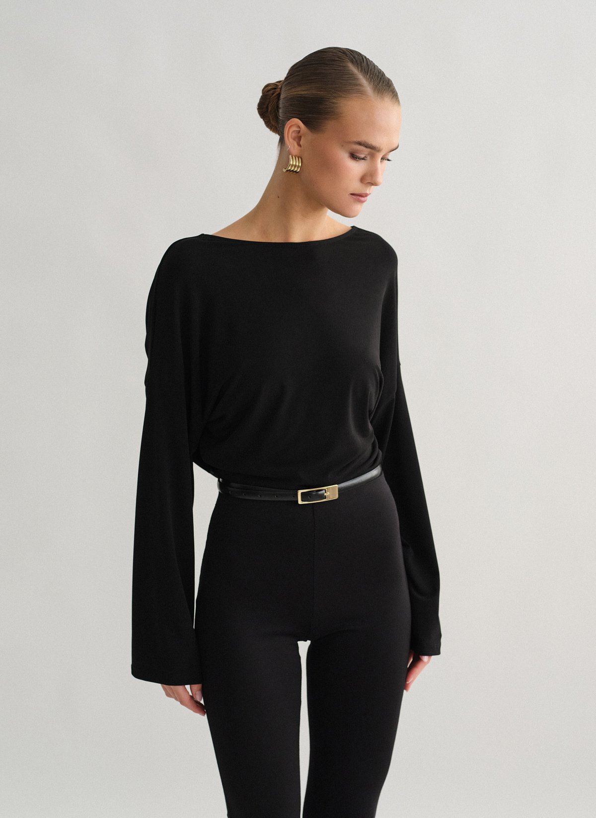 Γυναικείο κορμάκι με ντραπέ πλάτη