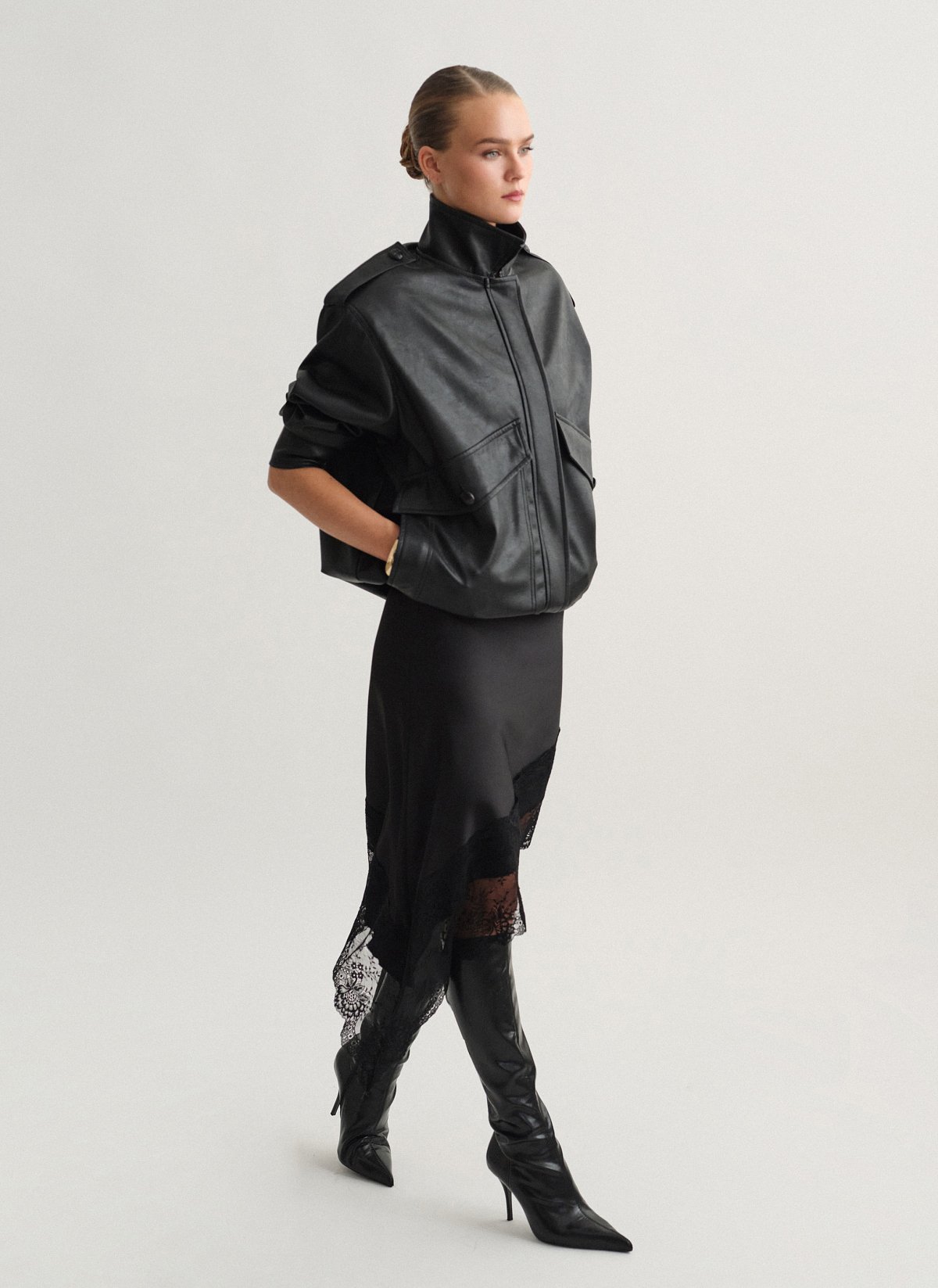 Satin asymmetric skirt with lace detail-8