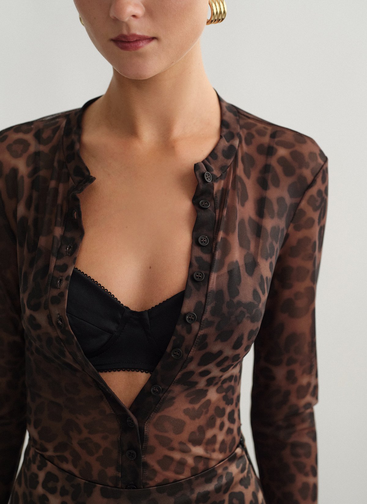 Γυναικεία μακρυμάνικη ημιδιάφανη ζακέτα animal print