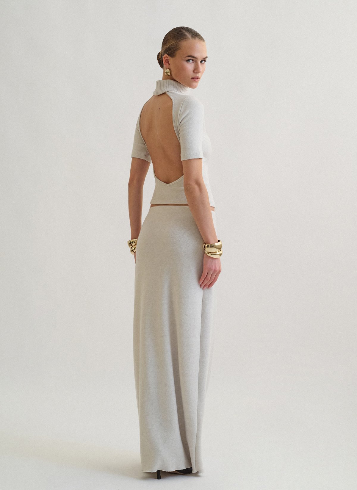 Γυναικεία πλεκτή μακριά φούστα με λάστιχο