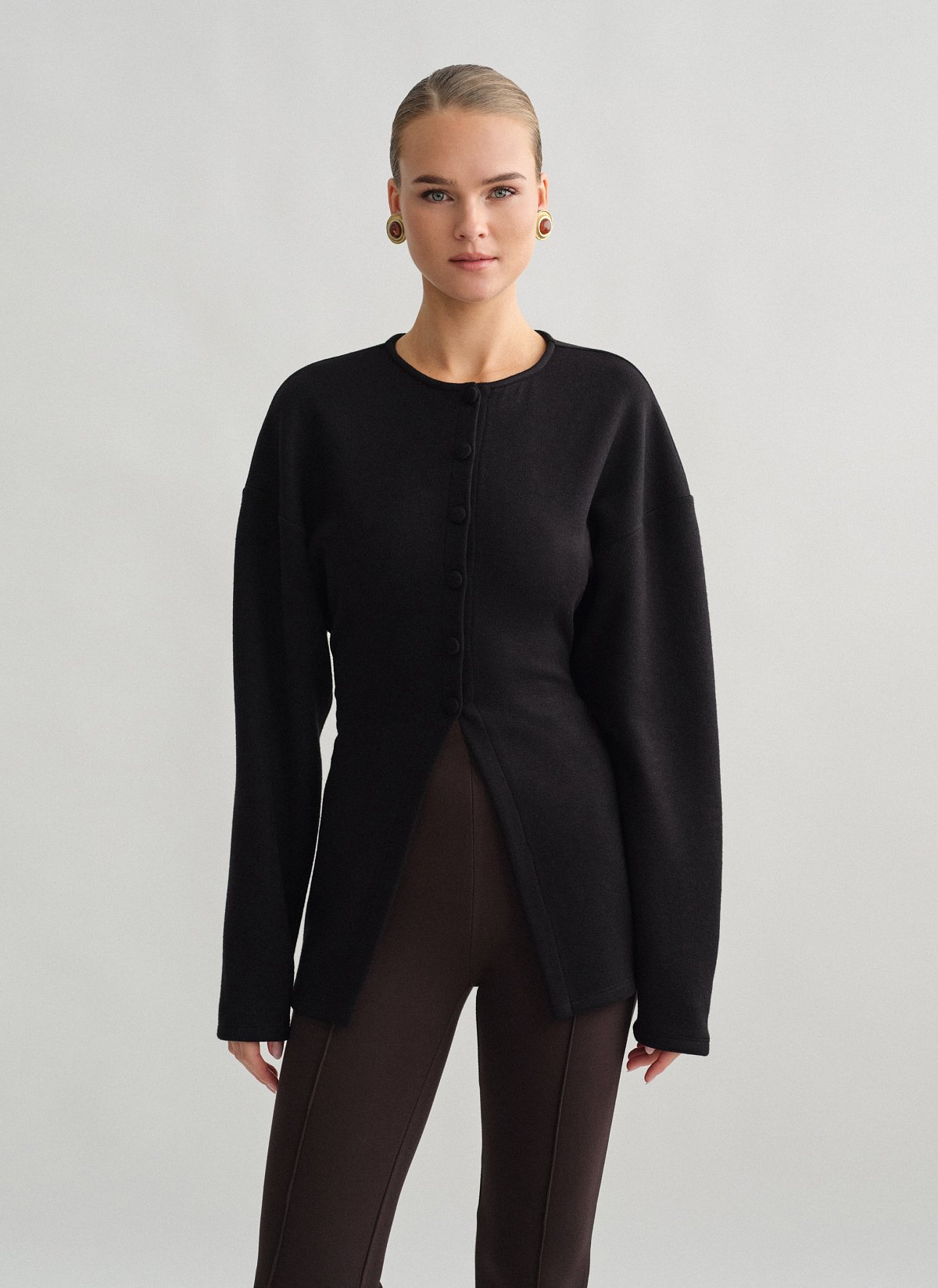 Γυναικεία πλεκτή μακρυμάνικη ζακέτα με δέσιμο