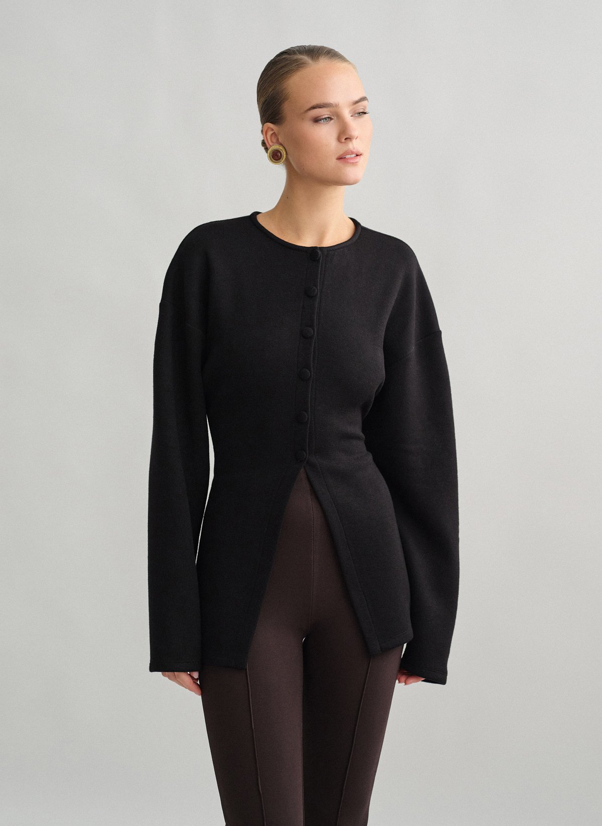 Γυναικεία πλεκτή μακρυμάνικη ζακέτα με δέσιμο