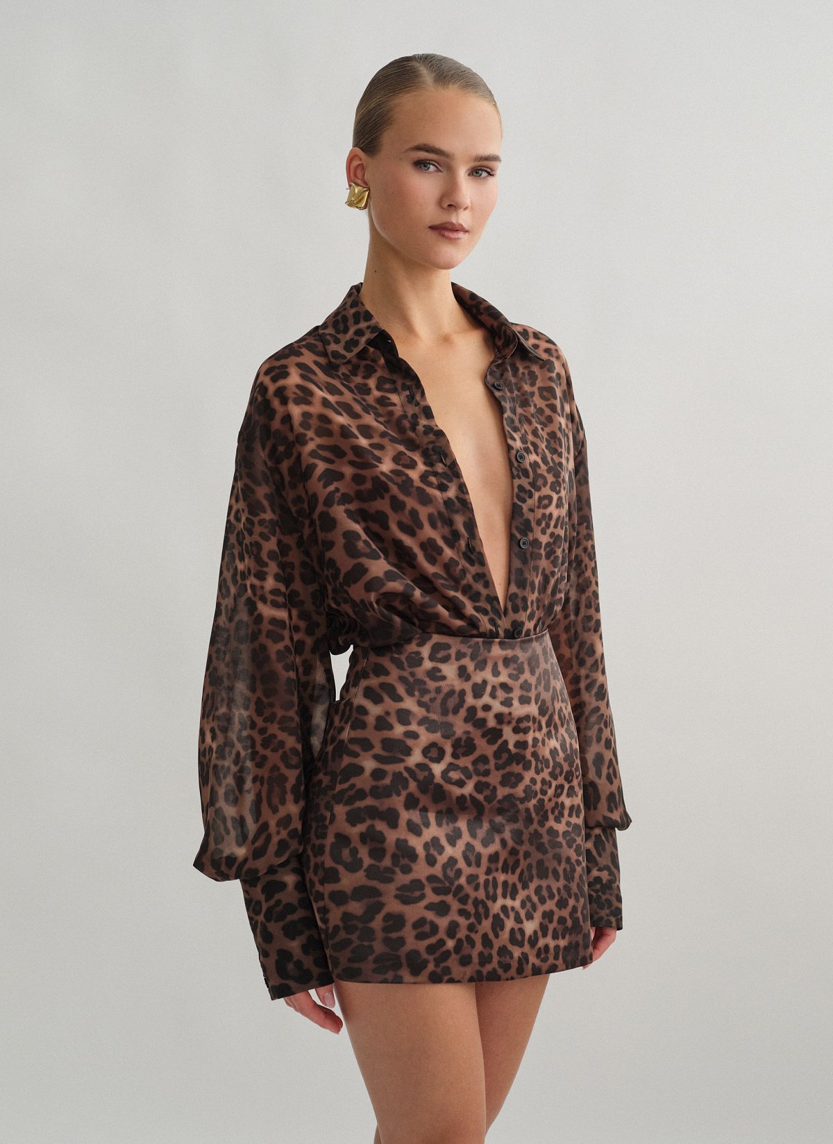 Γυναικείο ημιδιάφανο πουκάμισο animal print