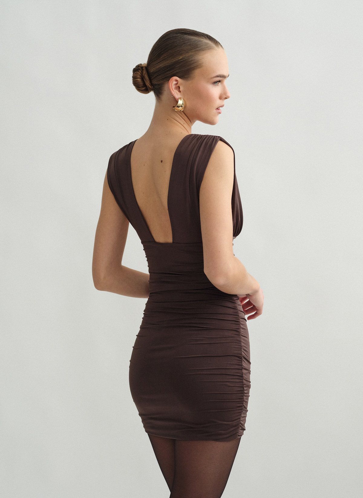 Μίνι φόρεμα με φαρδιές τιράντες-2