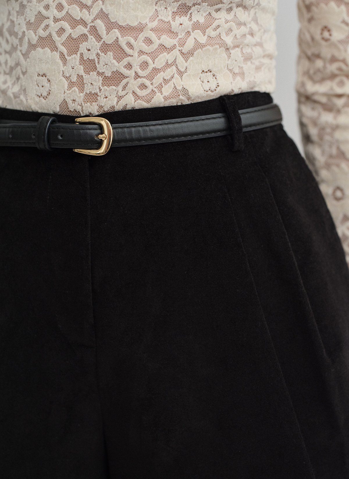 Ψηλόμεσο βελούδινο σορτς-8