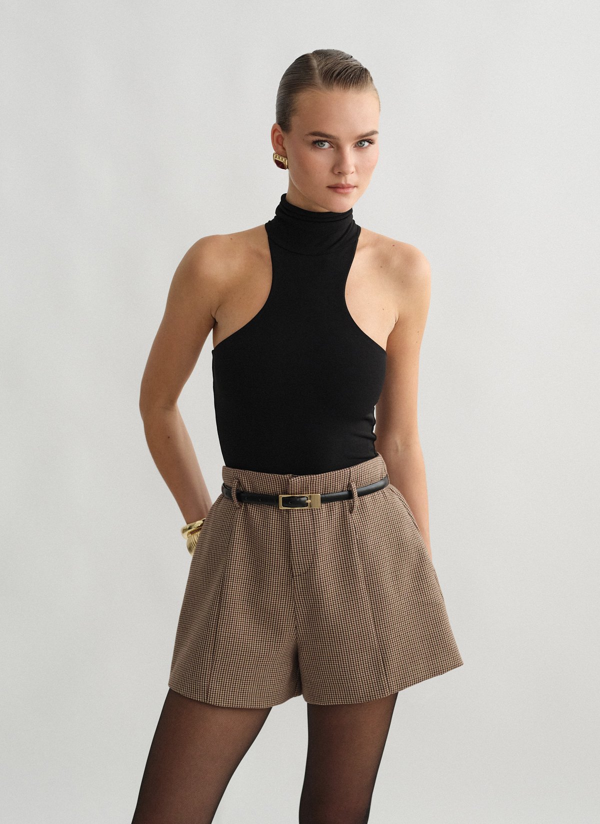 Αμάνικο κορμάκι με όρθιο γιακά-4