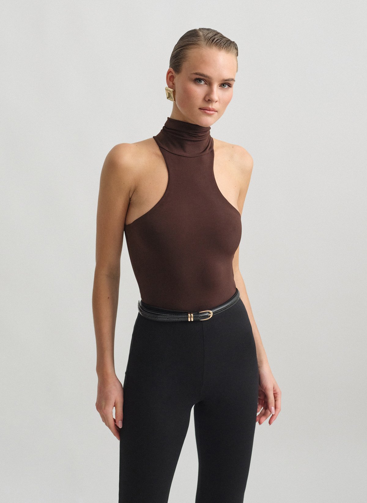 Αμάνικο κορμάκι με όρθιο γιακά-10