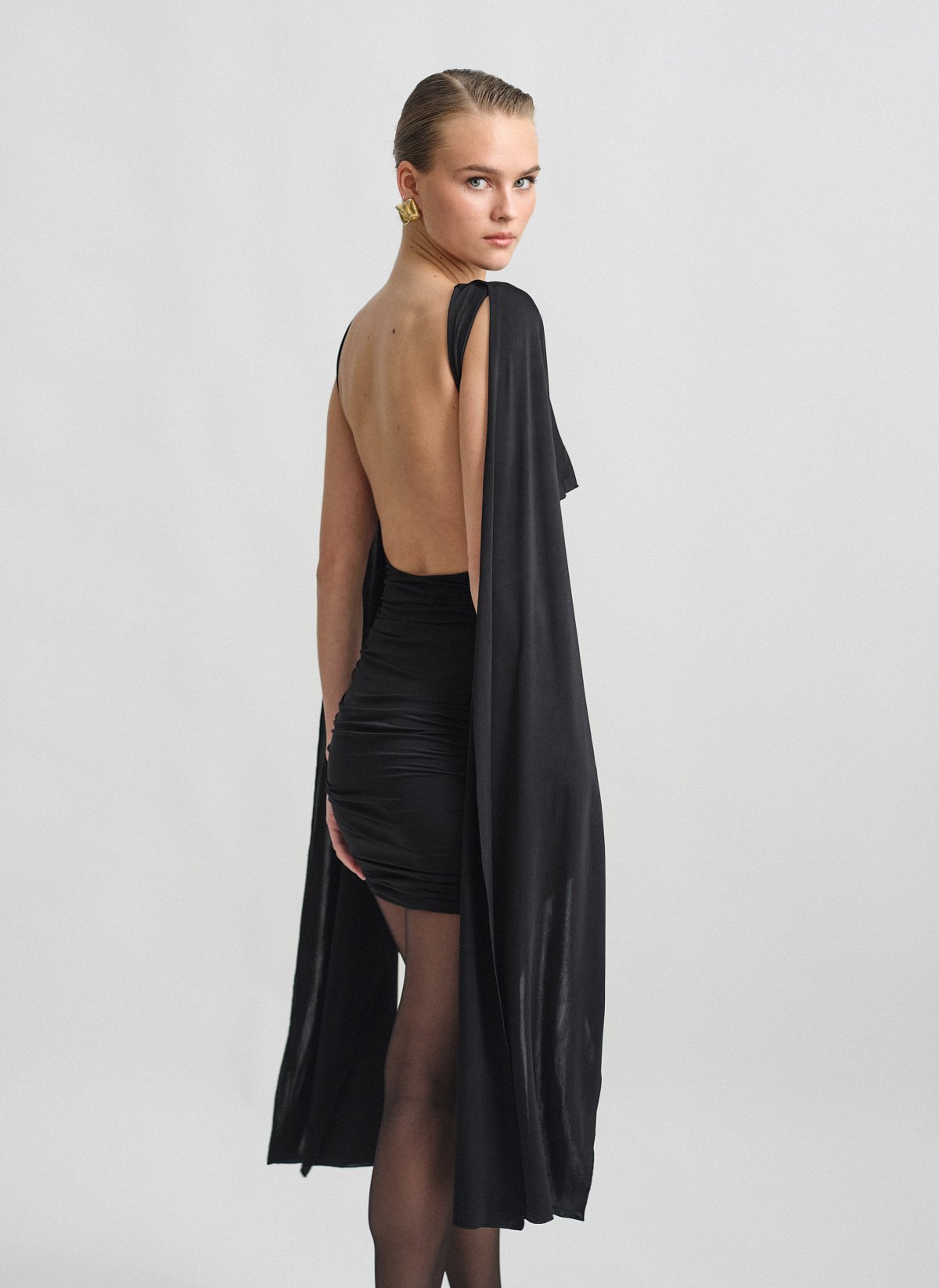 Μίνι φόρεμα με φουλάρι-12