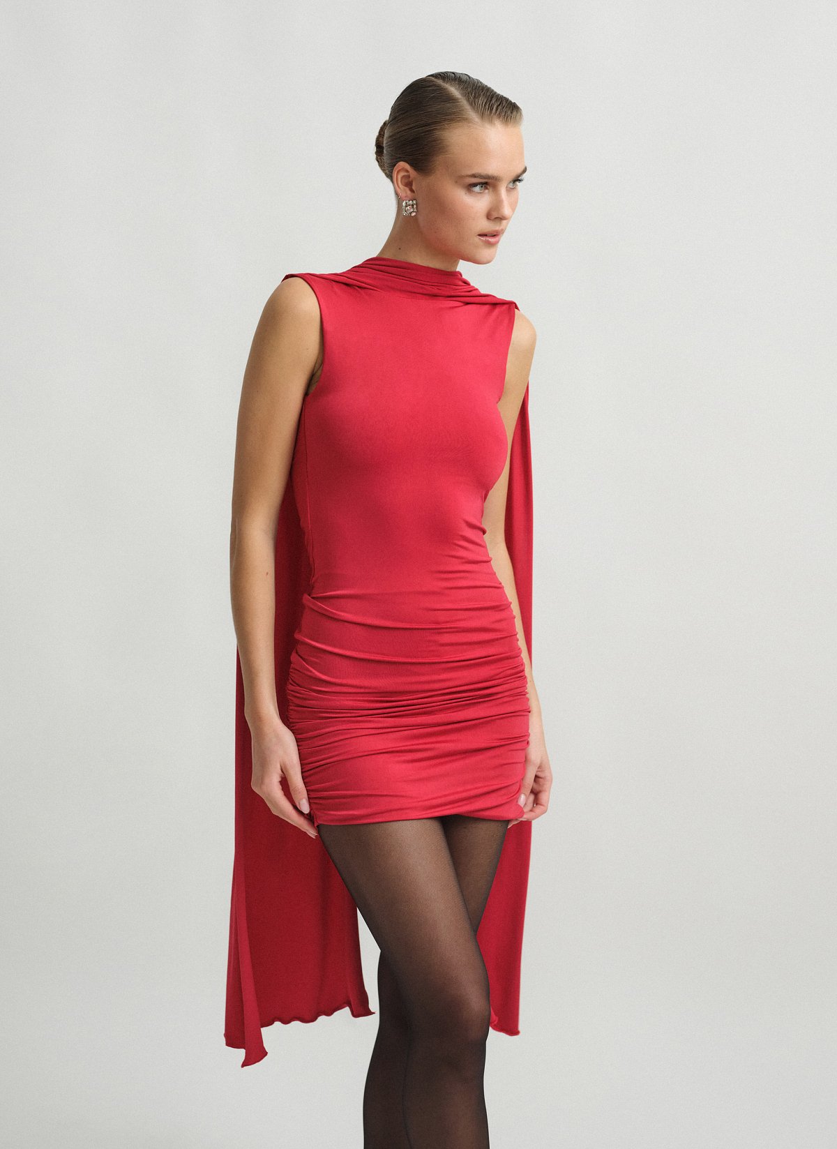 Μίνι φόρεμα με φουλάρι-3