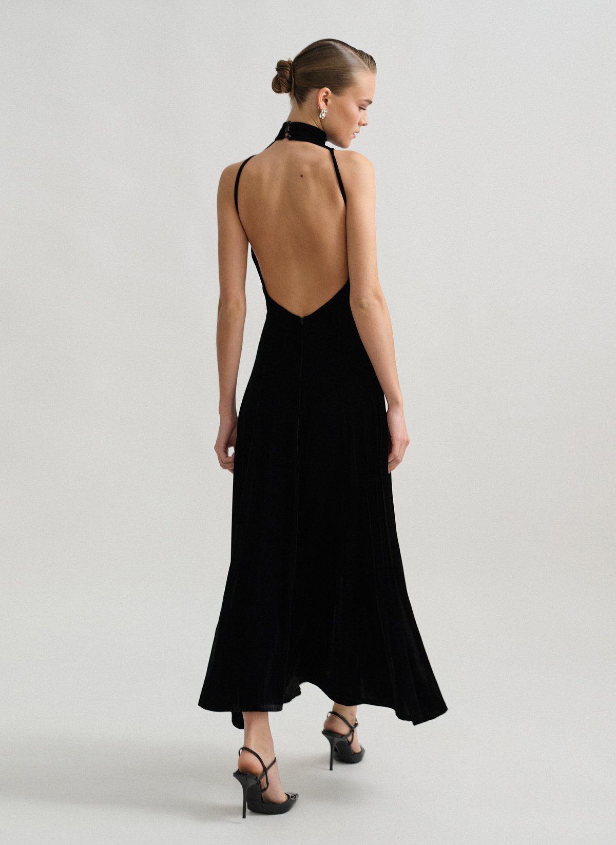 Velvet maxi openback dress-0