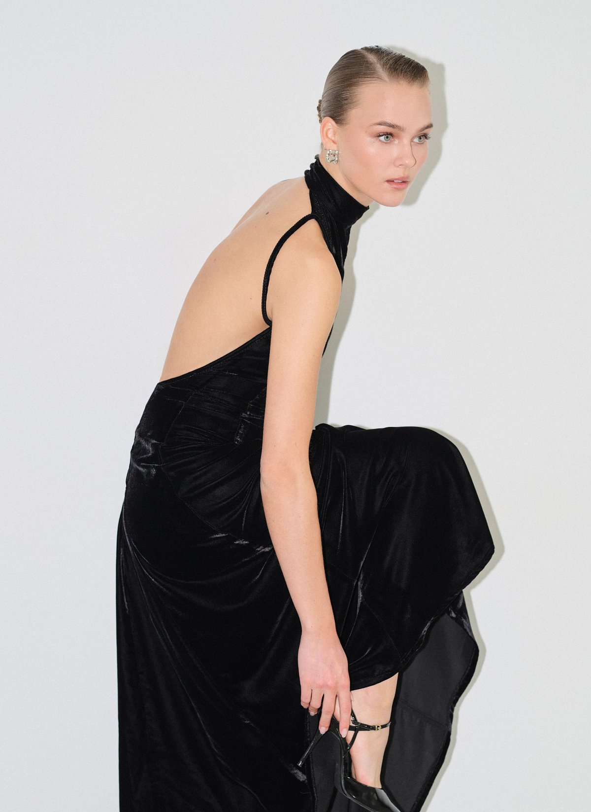 Velvet maxi openback dress-6