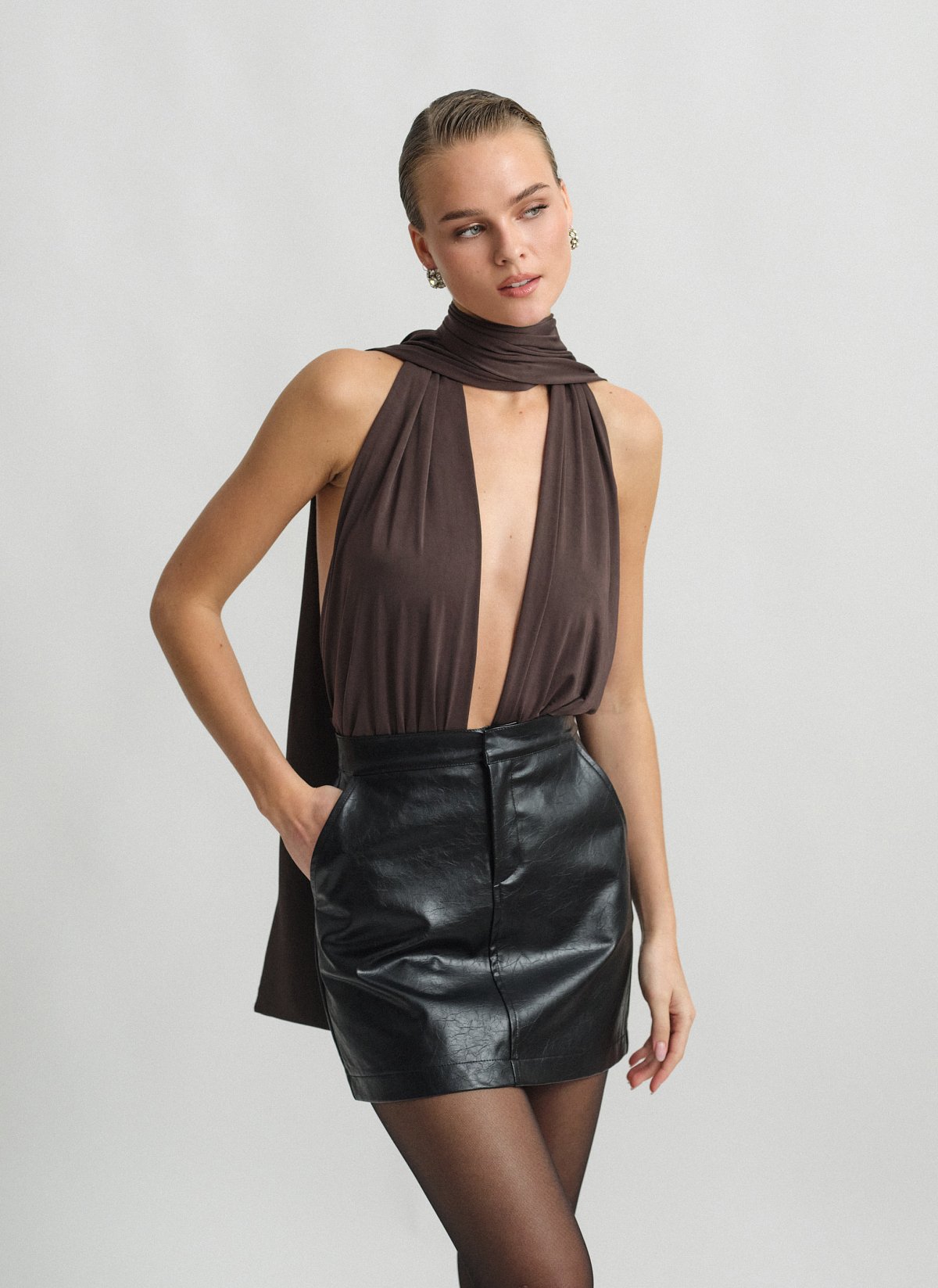 Κορμάκι halter με πολυμορφικό δέσιμο-0