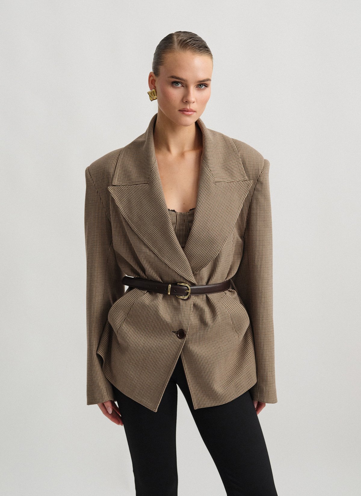 Γυναικείο οversized μπλέιζερ με τσέπες και αποσπώμενη ζώνη σε houndstooth ύφανση