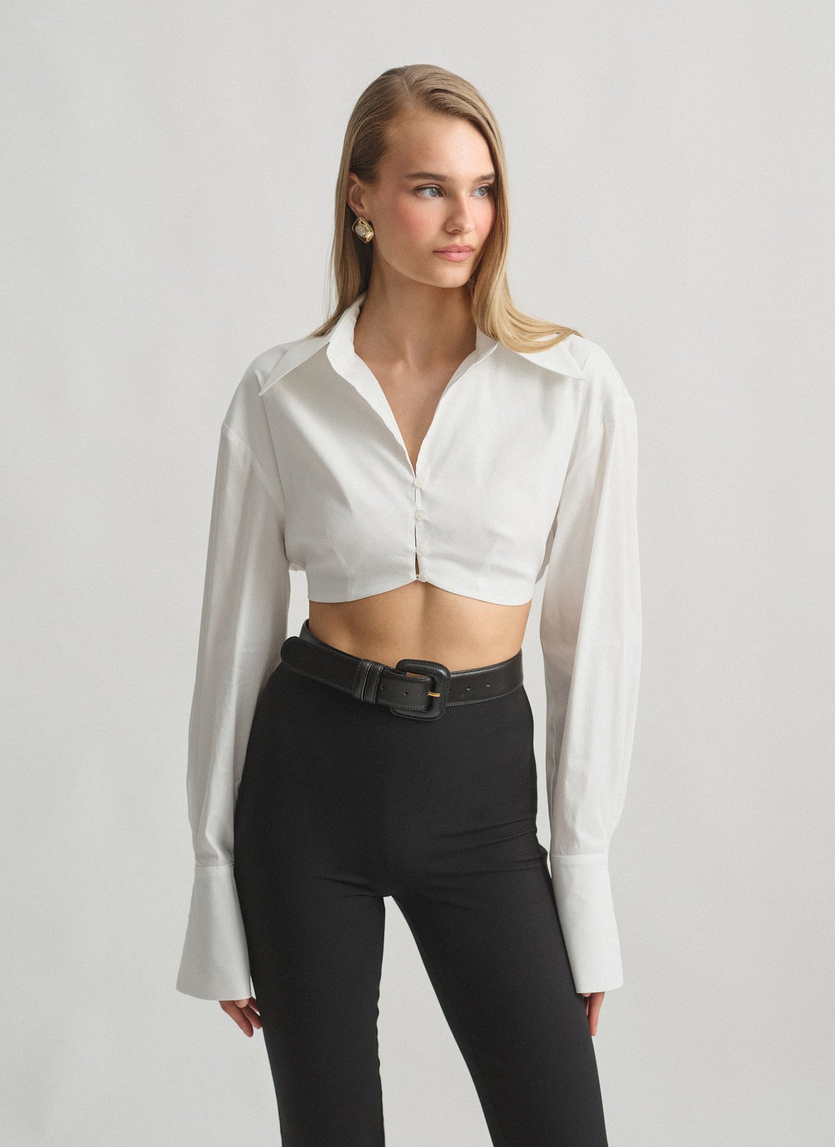 Γυναικείο εφαρμοστό μακρυμάνικο cropped πουκάμισο