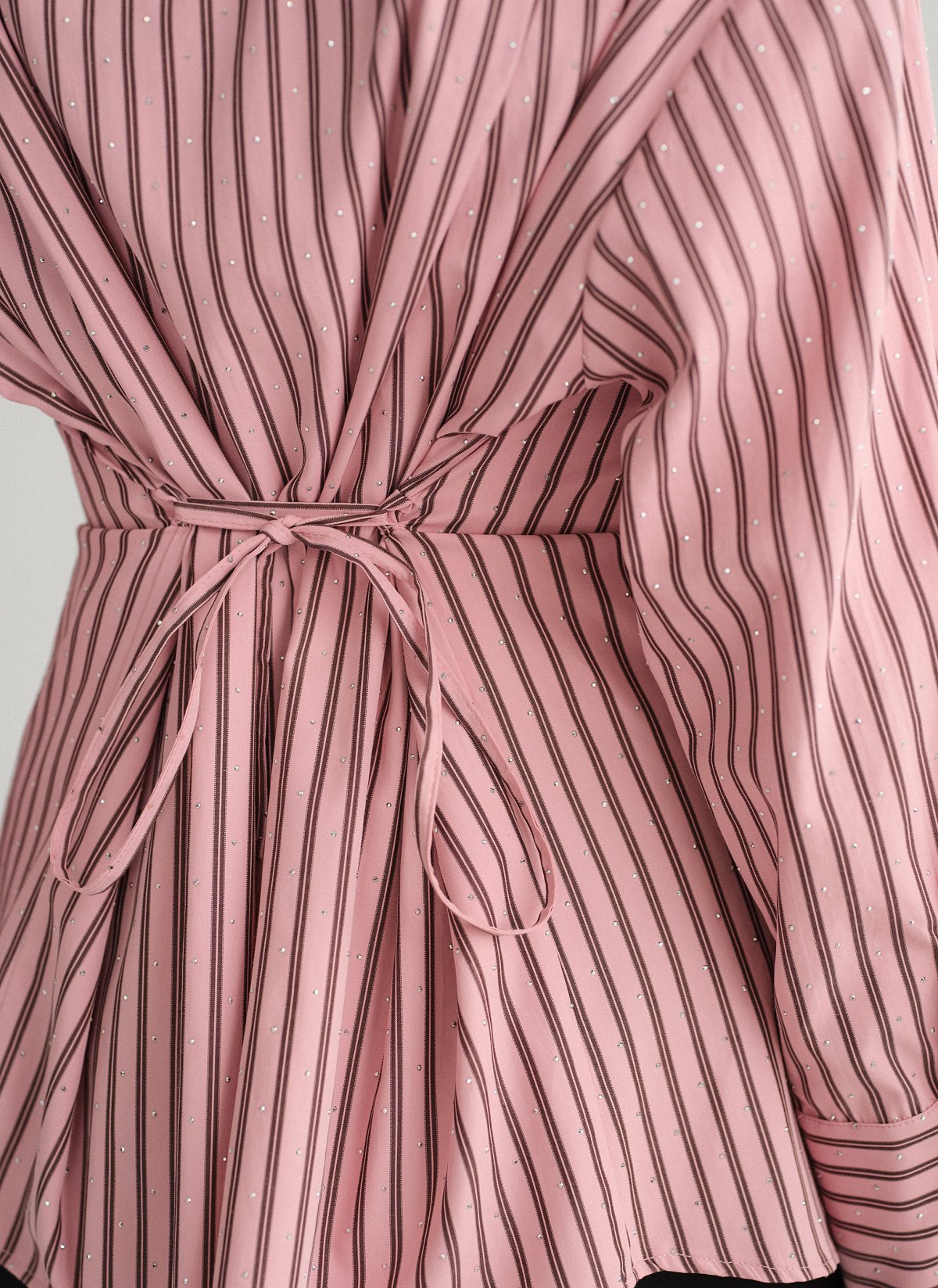 Γυναικείο oversized ριγέ πουκάμισο ποπλίνα με στρας