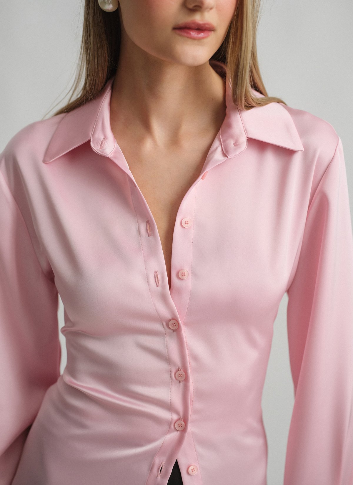 Γυναικείο σατέν πουκάμισο με με χιαστί δέσιμο