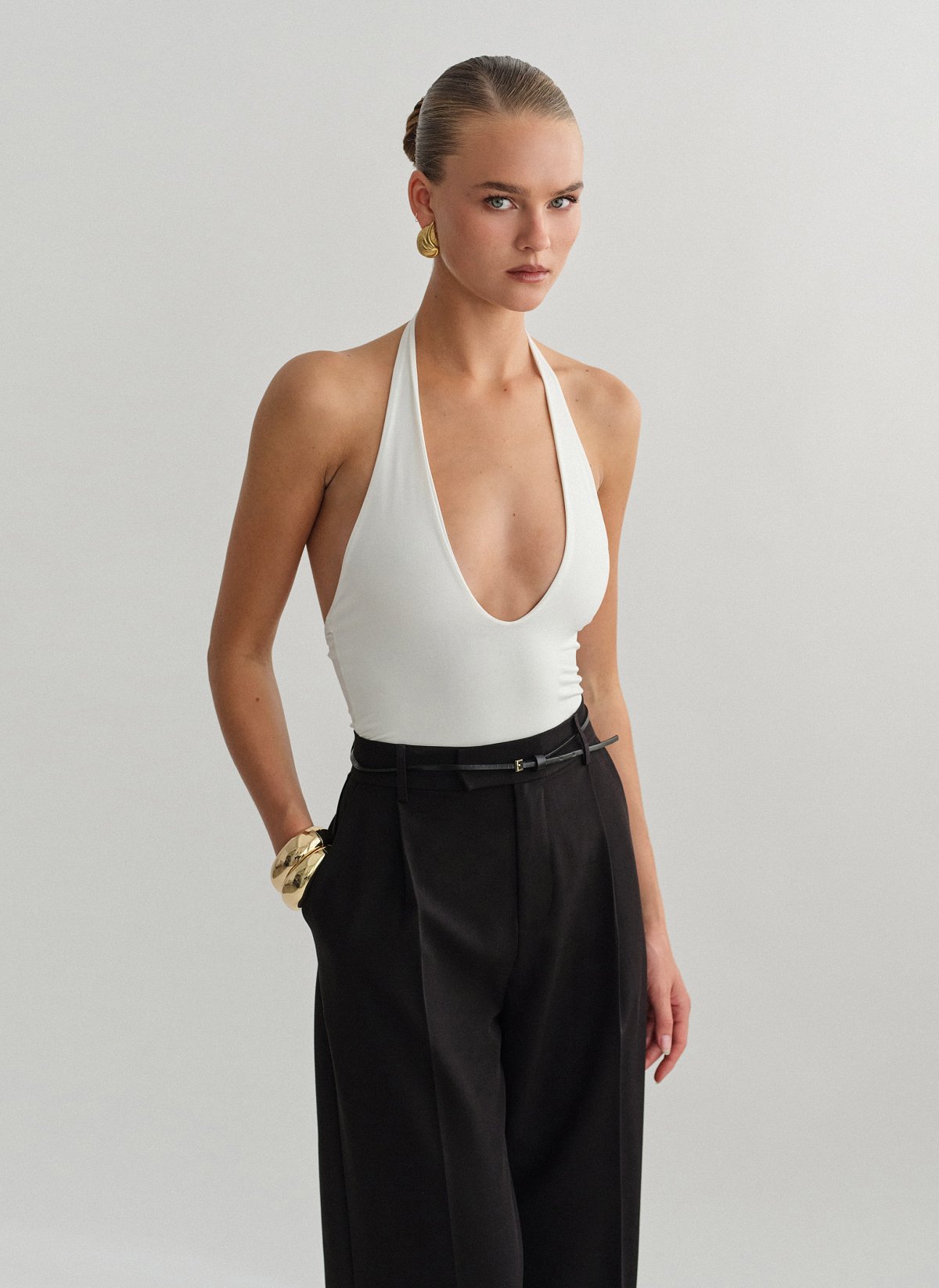 Κορμάκι με λαιμόκοψη halter-12