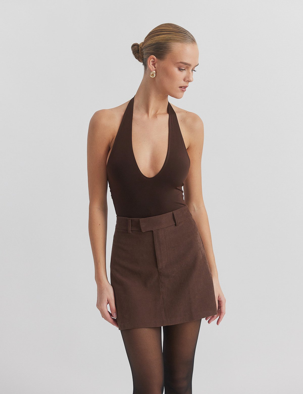 Γυναικείο κορμάκι με λαιμόκοψη halter