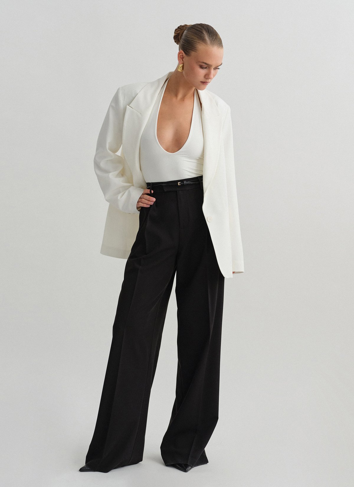 Γυναικείο υφασμάτινο παντελόνι με τσάκιση