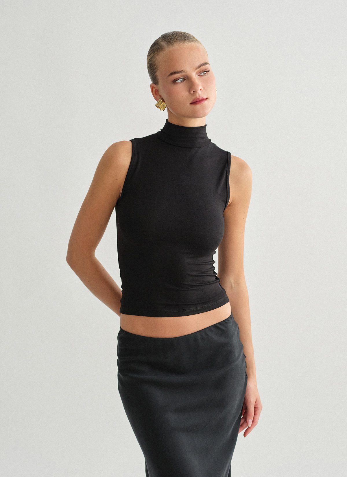 Γυναικεία αμάνικη μπλούζα με όρθιο γιακά bamboo