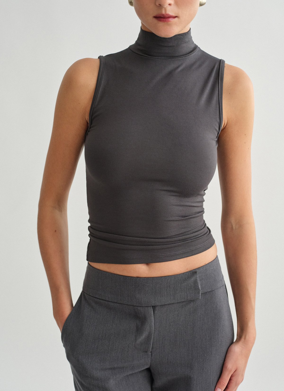 Γυναικεία αμάνικη μπλούζα με όρθιο γιακά bamboo