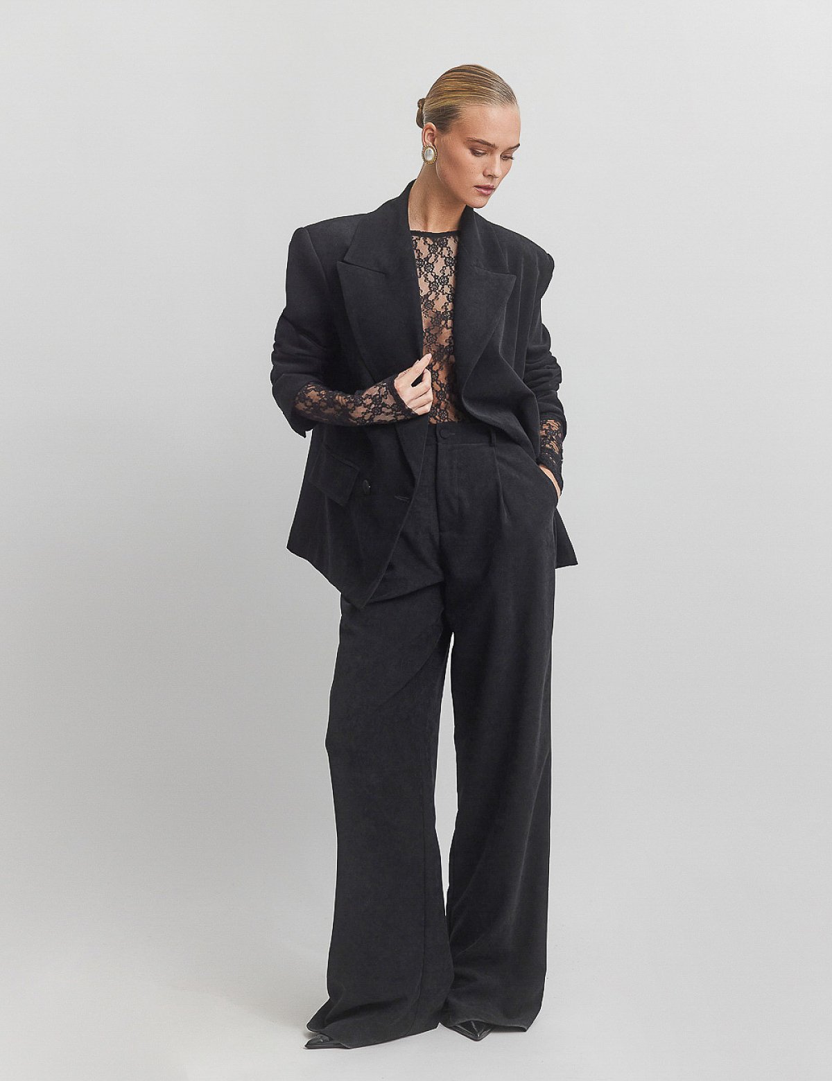 Βελούδινο κοτλέ παντελόνι με πιέτες-9