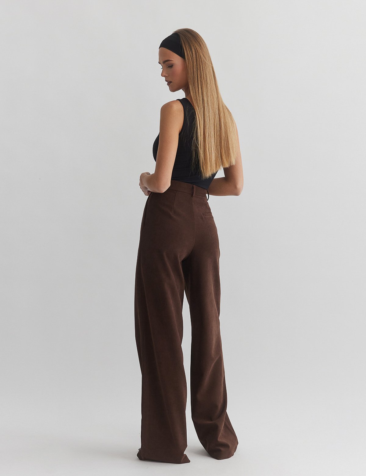 Βελούδινο κοτλέ παντελόνι με πιέτες-13