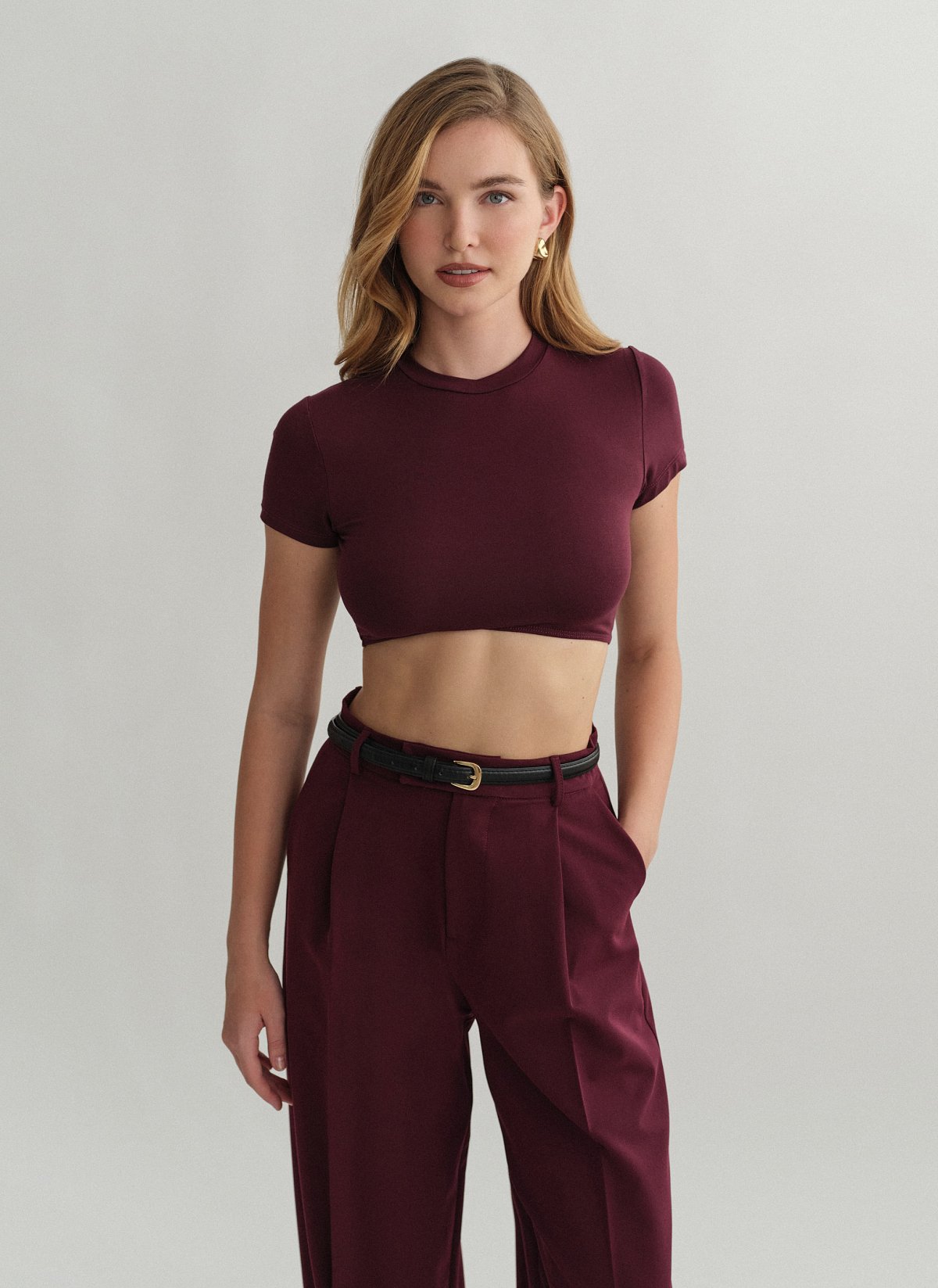 Γυναικείο κοντομάνικο crop τοπ με λάστιχο bamboo