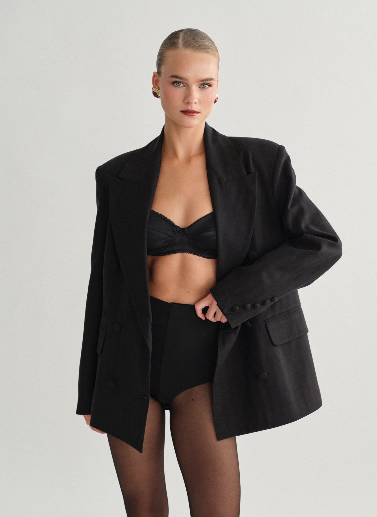 Oversized double-breasted blazer with stripes-6