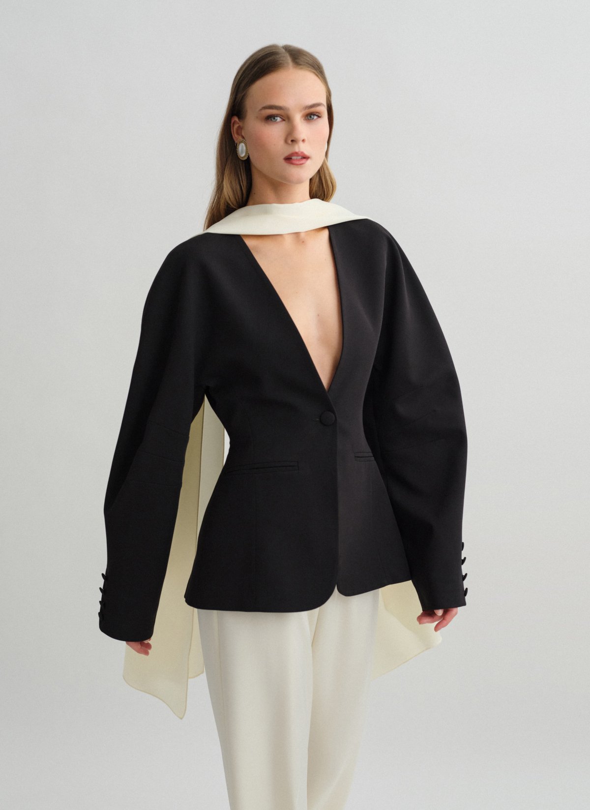 Fitted structured blazer-1