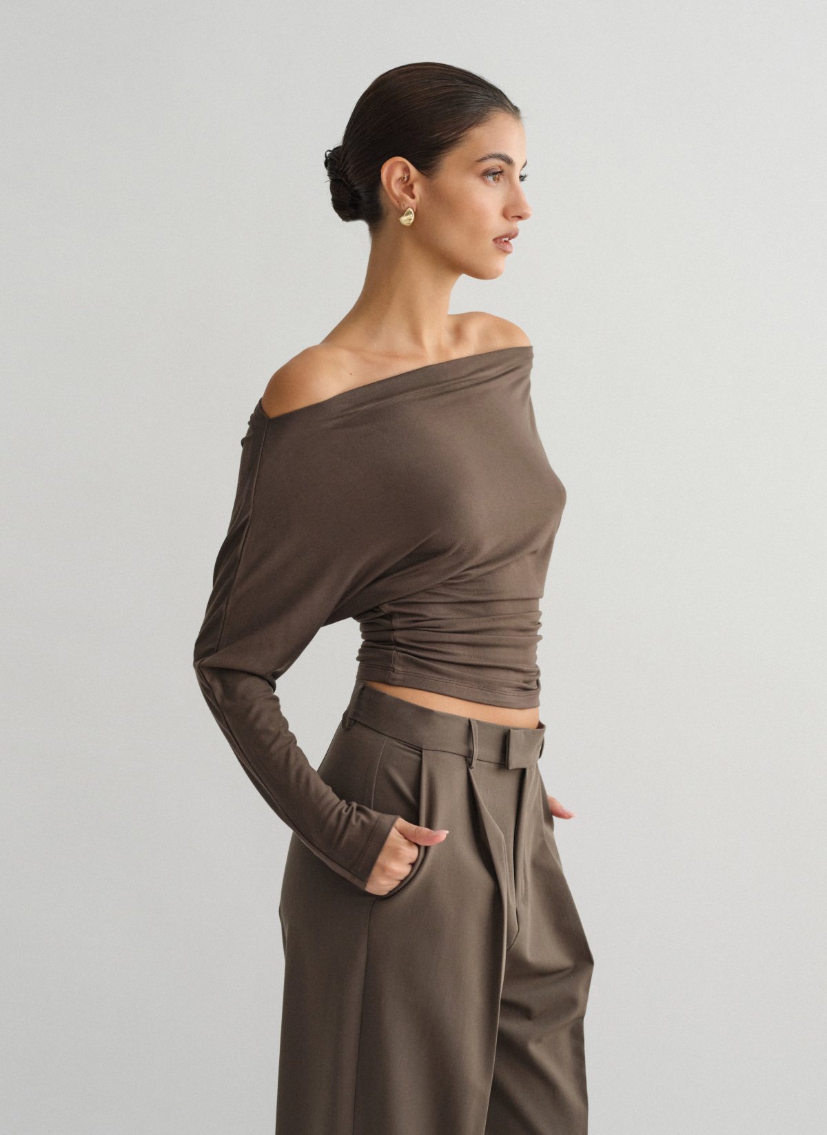 Bamboo fitted off-shoulder blouse-18