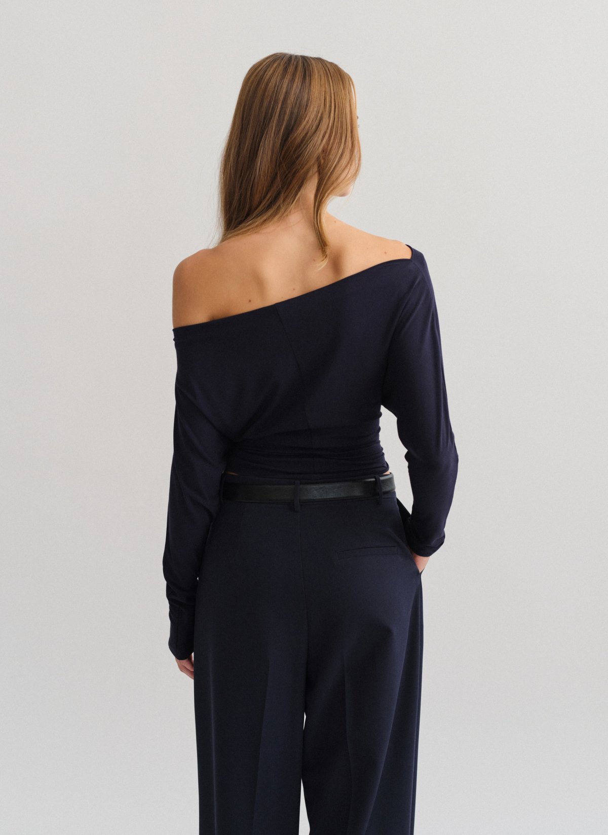 Bamboo fitted off-shoulder blouse-22