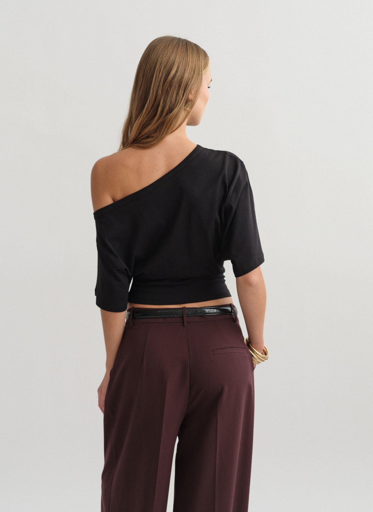 One-shoulder κοντομάνικη μεσάτη μπλούζα-2