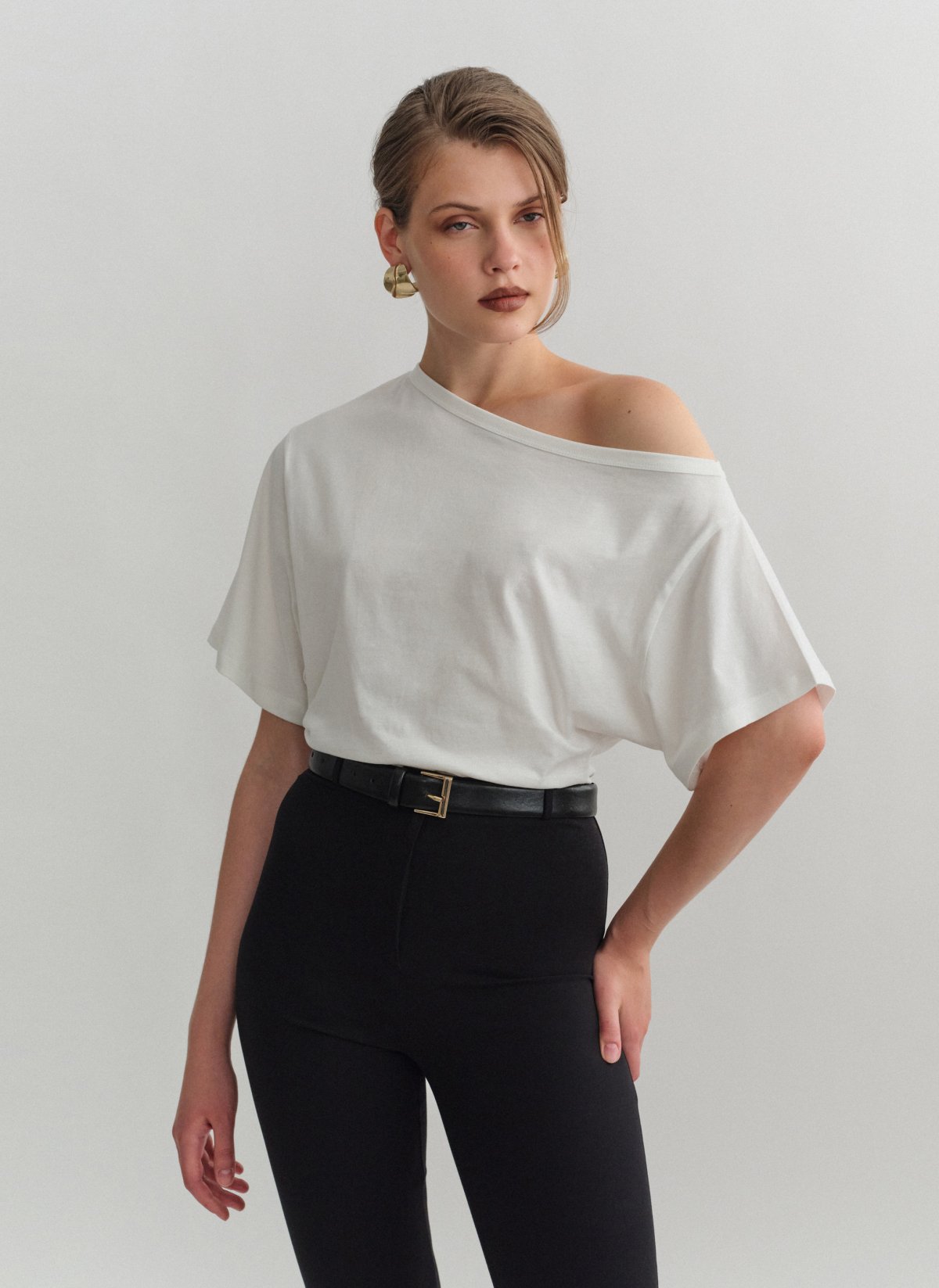 One-shoulder κοντομάνικη μεσάτη μπλούζα-9