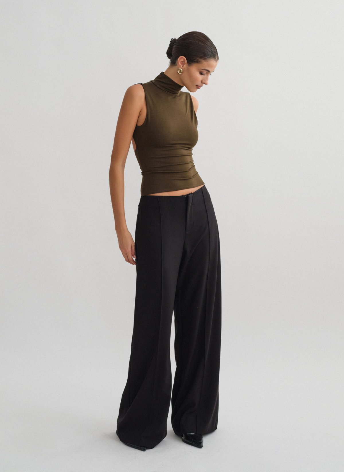 Textured low-rise trousers-17
