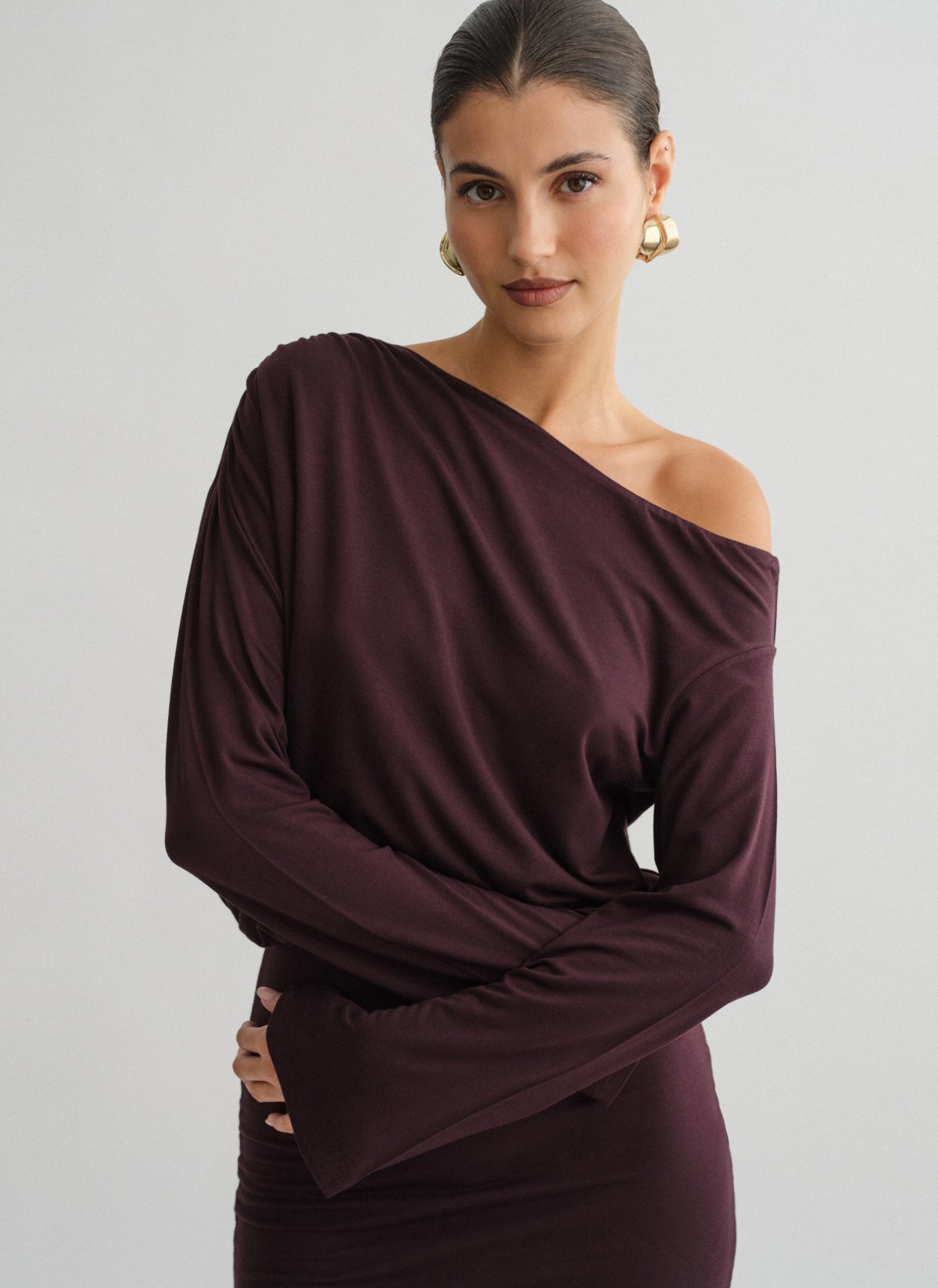 Μακρυμάνικο μίνι φόρεμα one-shoulder bamboo-11