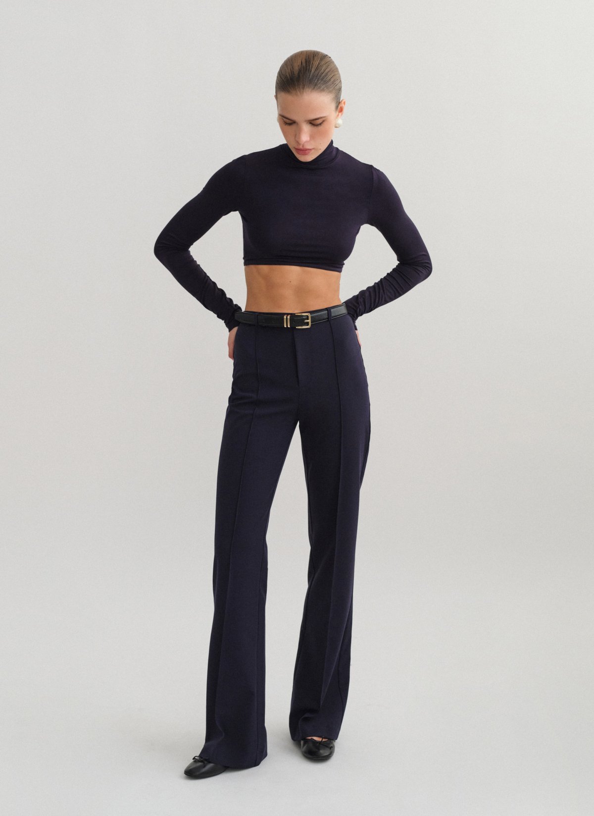 High-waist straight-leg trousers-31