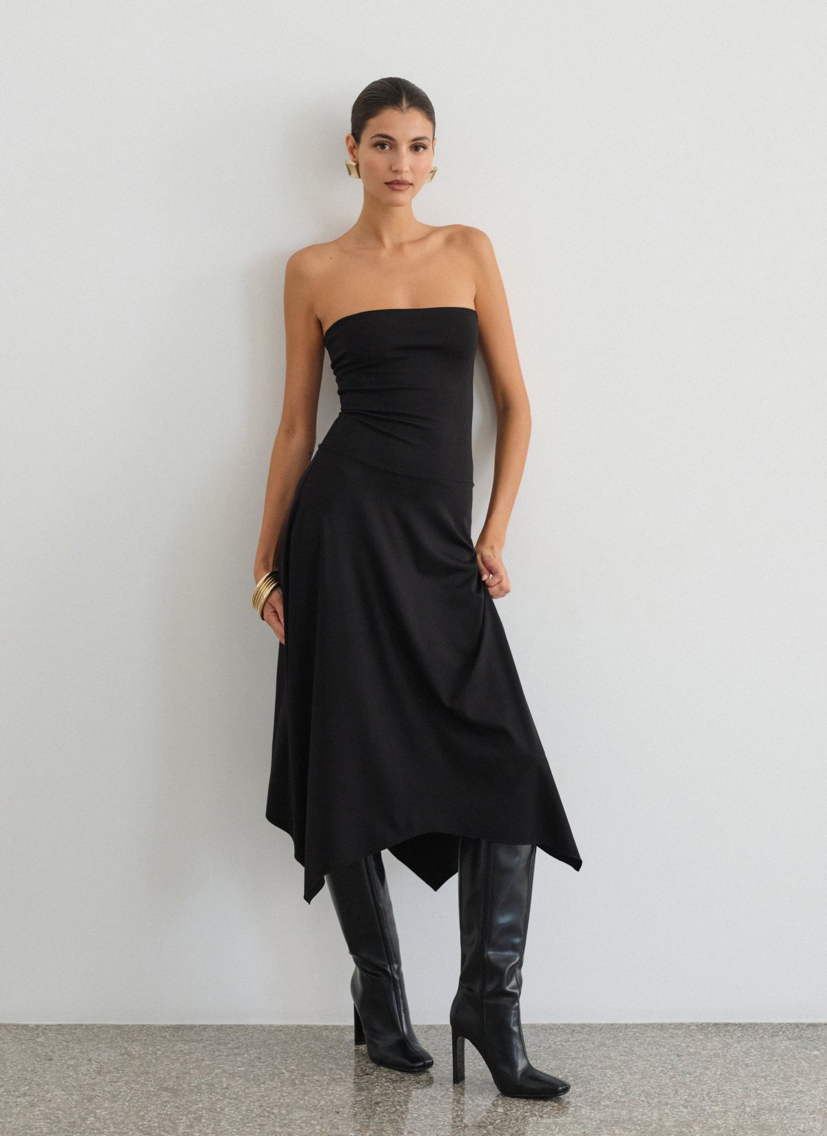 Asymmetric strapless midi dress-8