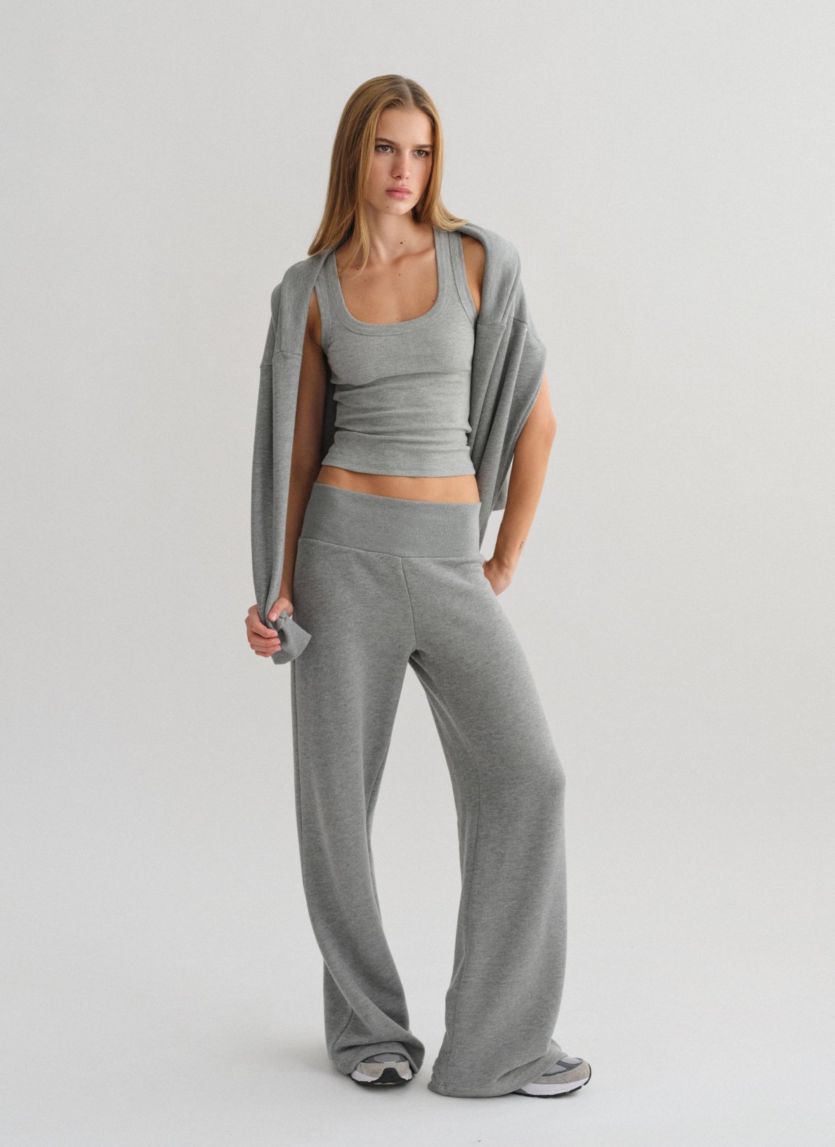 Sweatpants with wide waistband-2