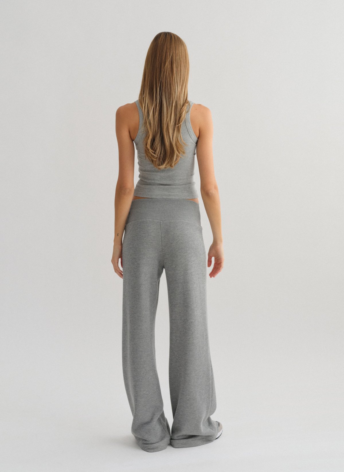 Sweatpants with wide waistband-5