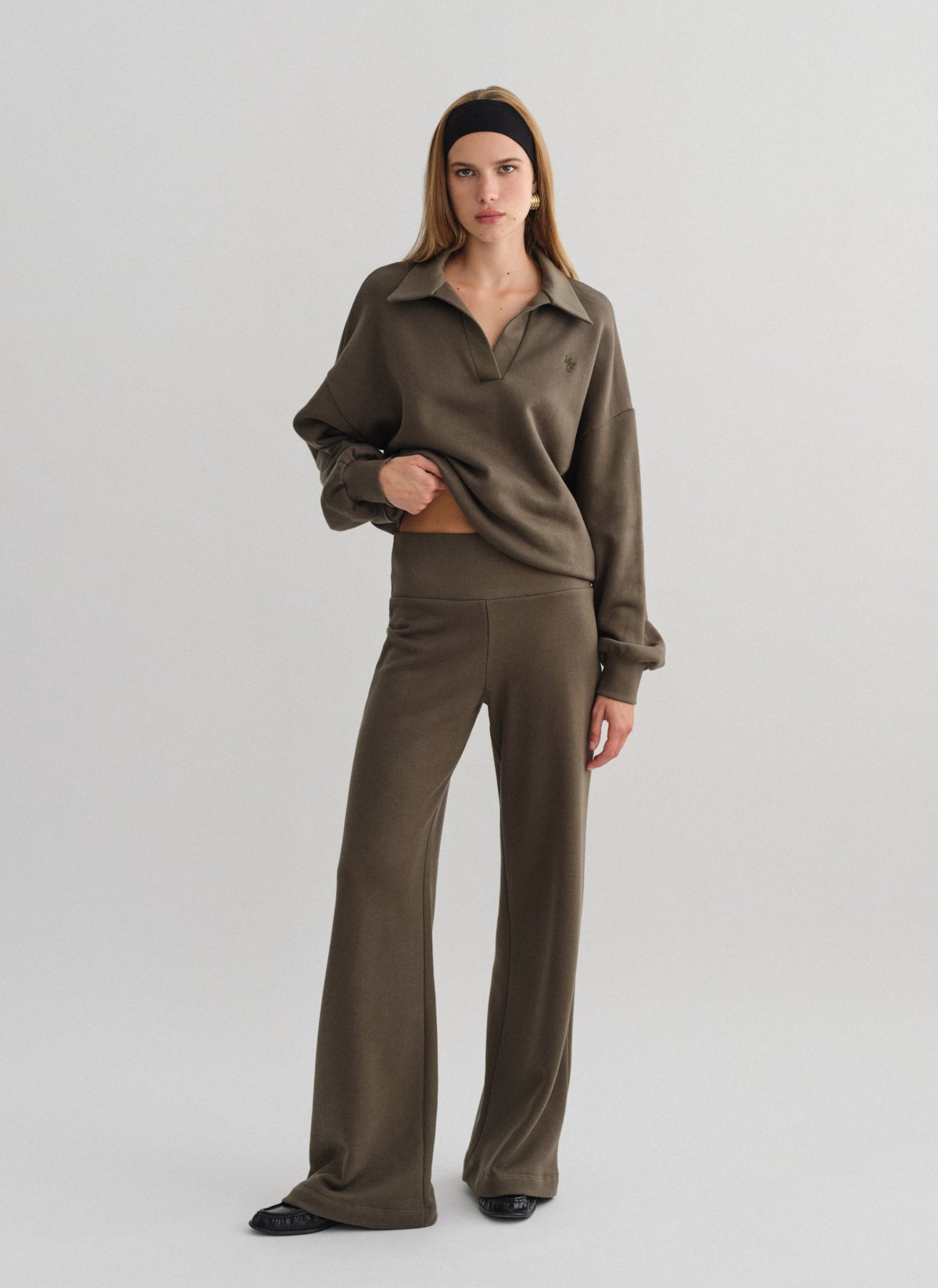 Sweatpants with wide waistband-26