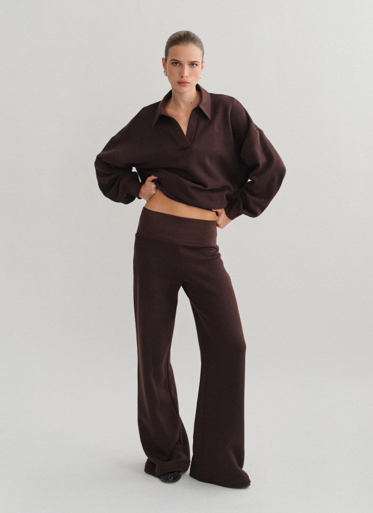 Sweatpants with wide waistband-13