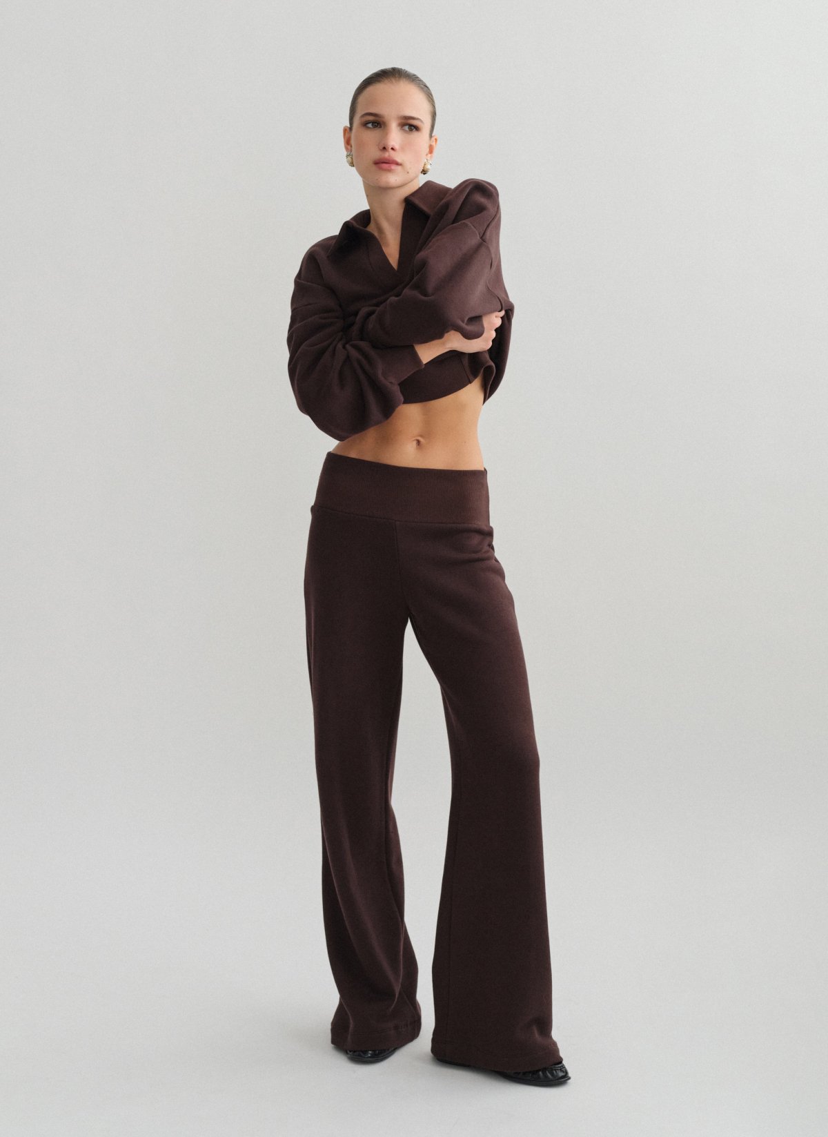 Sweatpants with wide waistband-14