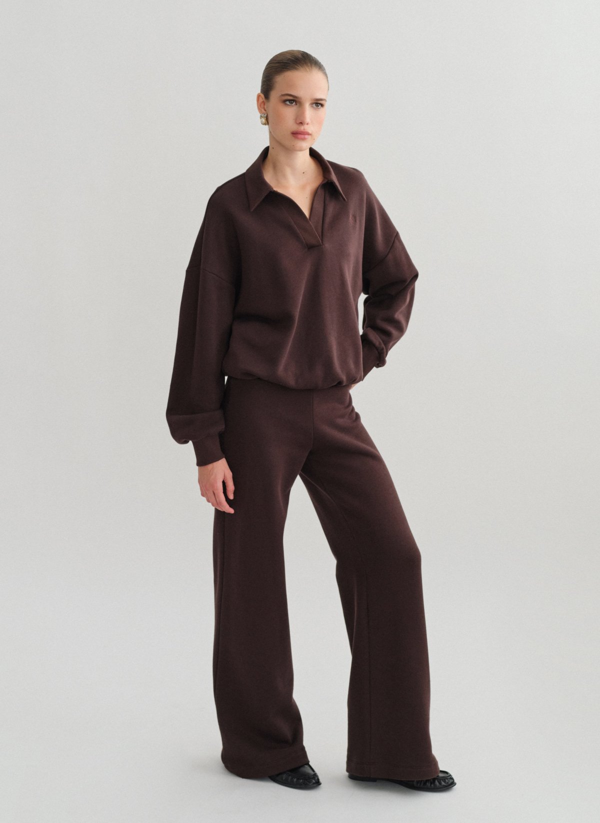 Sweatpants with wide waistband-15
