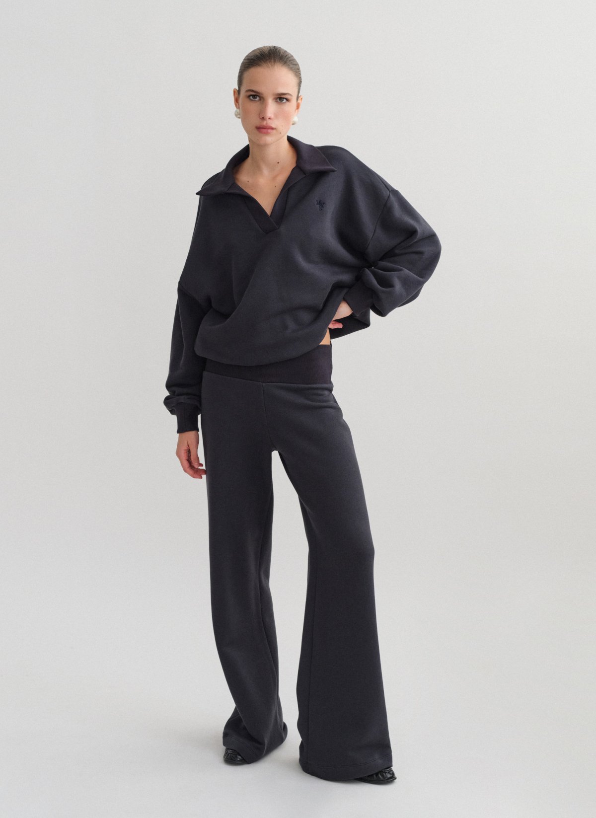 Sweatpants with wide waistband-23