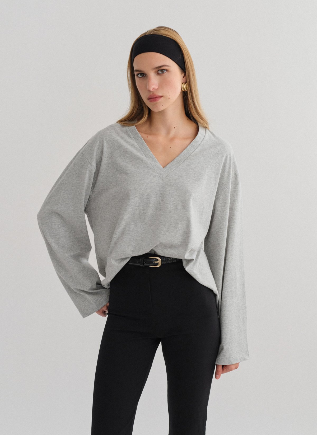 Longsleeve blouse with V-cut neckline-1